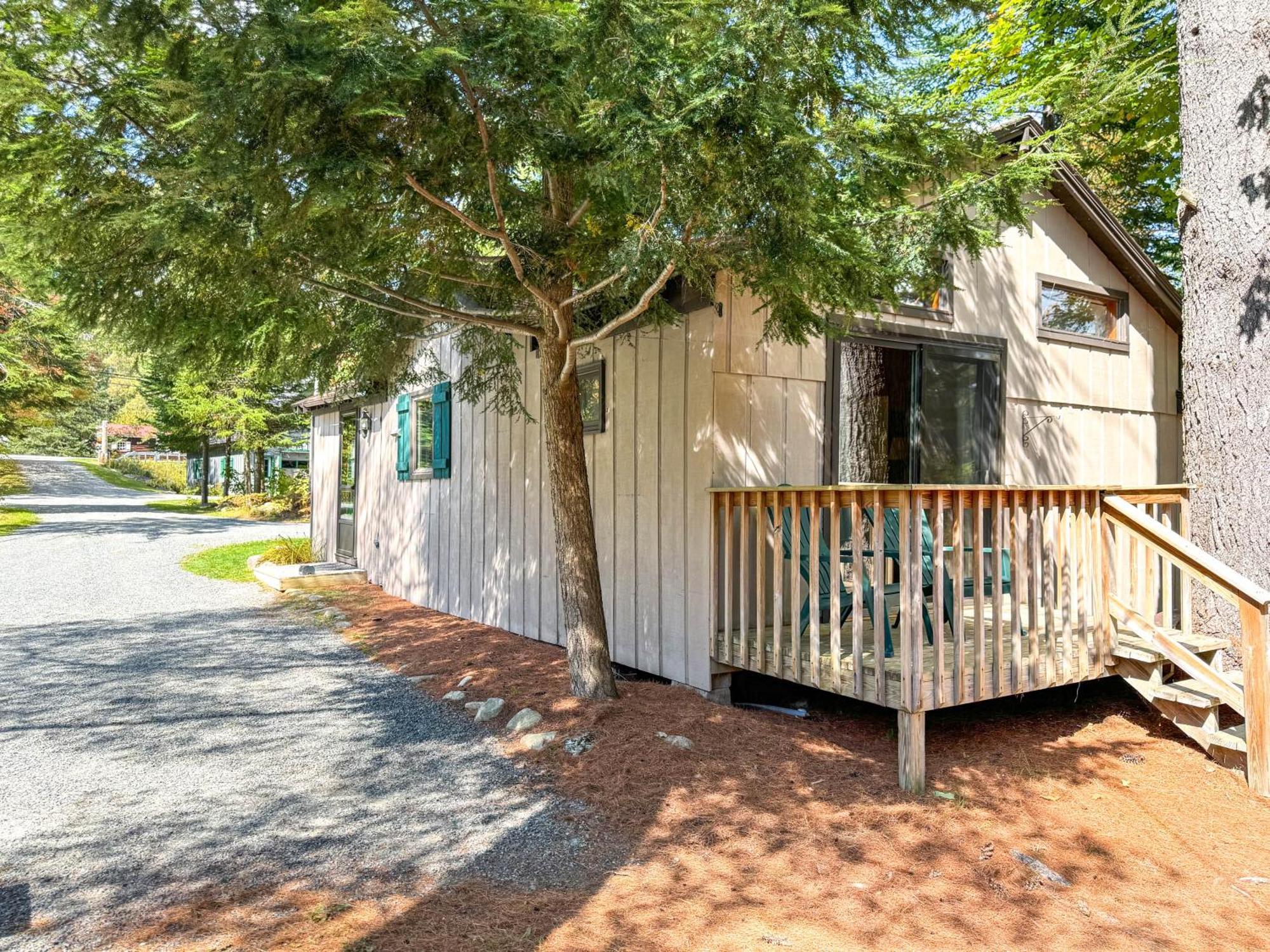 Lake Pleasant Cabin On 3 Acres With Kayaks And Beach! Dış mekan fotoğraf