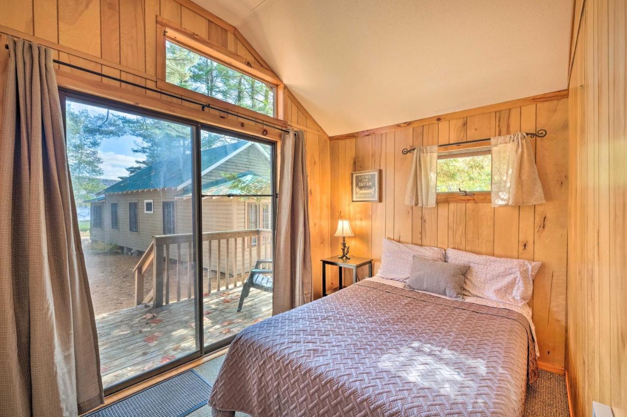 Lake Pleasant Cabin On 3 Acres With Kayaks And Beach! Dış mekan fotoğraf